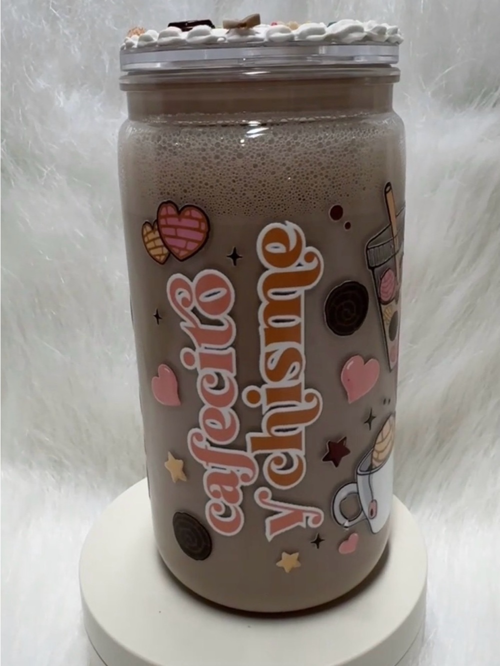 Cafecito y Chisme Decorative Travel Tumbler - Brown & Pink
